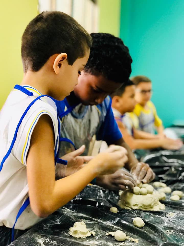Mão na massa! – Creche e Centro Educacional 1, 2, 3 e já